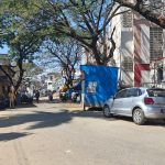 ರಾಣೇಬೆನ್ನೂರು ನಗರಸಭೆ ಅಧಿಕಾರಿಗಳ ದಿವ್ಯ ನಿರ್ಲಕ್ಷ್ಯ ; ಸಾರ್ವಜನಿಕ ಸಂಚಾರಕ್ಕೆ ಸಂಚಕಾರ ತಂದೊಡ್ಡಿದ ರಸ್ತೆ ಮೇಲಿನ ಶೆಡ್..!